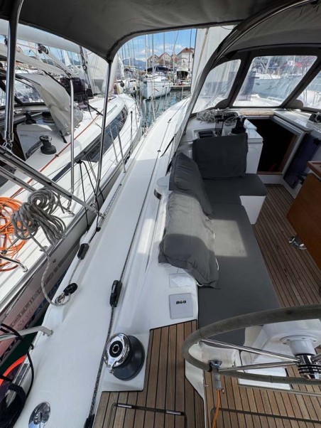 Bavaria C42 | Yacht Charter Croatia | Travelboat