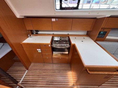 Bavaria C42 | Yacht Charter Croatia | Travelboat