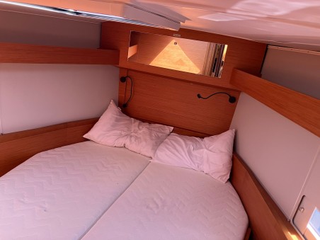 Dufour 430 GL | Yacht Charter Italy | Travelboat