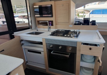 Fountaine Pajot FP 44 Quatuor | Yacht Charter Croatia | Travelboat