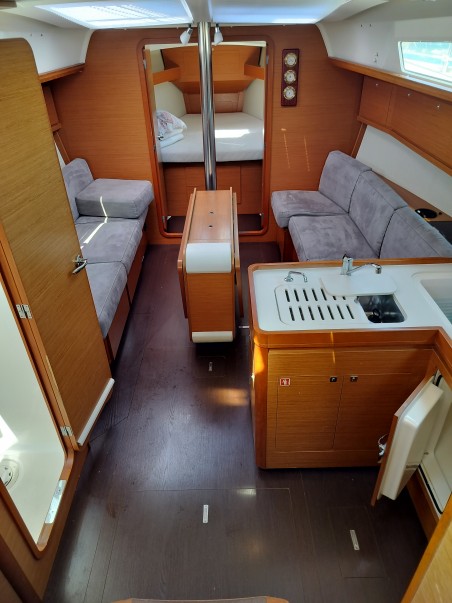 Dufour 382 GL | Yacht Charter Slovenia | Travelboat