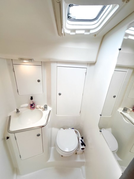 Sun Odyssey 40.3 | Czarter jachtu Czarnogóra | Travelboat