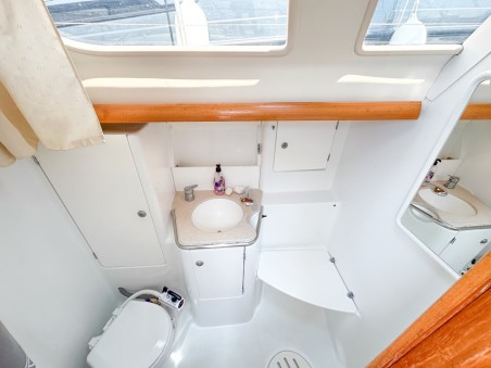 Sun Odyssey 40.3 | Czarter jachtu Czarnogóra | Travelboat