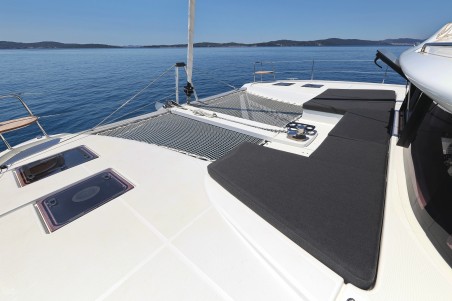 Lagoon 43 | Yacht Charter Croatia | Travelboat