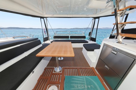 Lagoon 43 | Yacht Charter Croatia | Travelboat