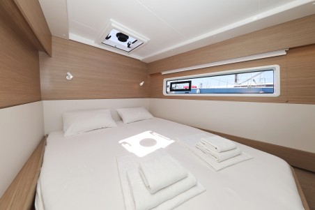 Lagoon 43 | Yacht Charter Croatia | Travelboat