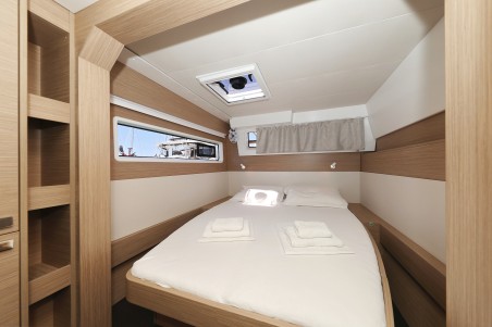 Lagoon 43 | Yacht Charter Croatia | Travelboat