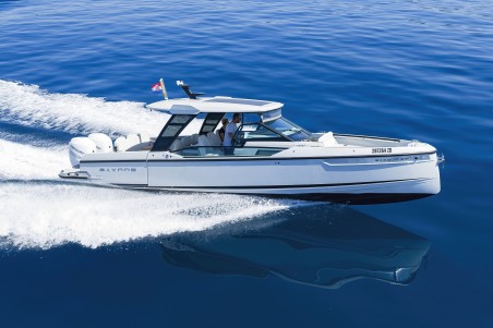 Saxdor 320 GTO | Yacht Charter Croatia | Travelboat