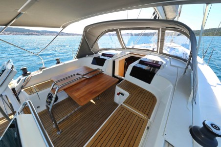 Hanse 455 | Yacht Charter Croatia | Travelboat