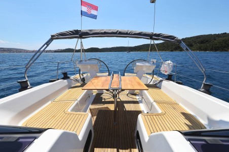 Hanse 455 | Yacht Charter Croatia | Travelboat