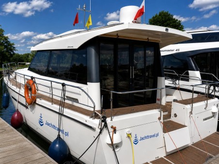 NAUTIKA 1300 SURAZO