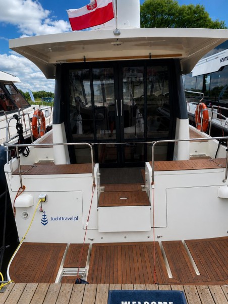 NAUTIKA 1300 SURAZO
