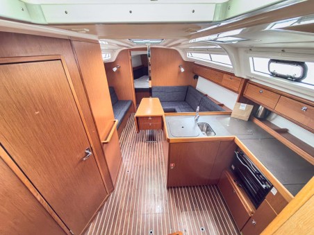Bavaria Cruiser 37 | Yacht Charter Croatia | Travelboat