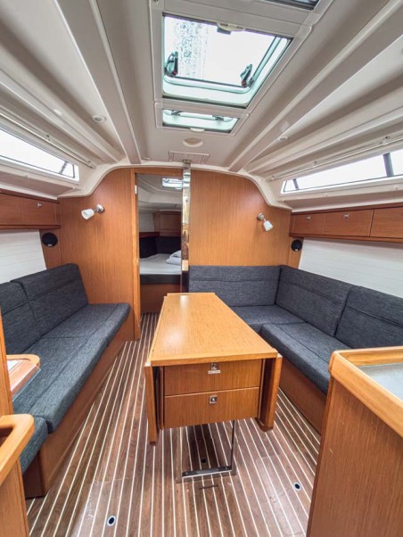 Bavaria Cruiser 37 | Yacht Charter Croatia | Travelboat
