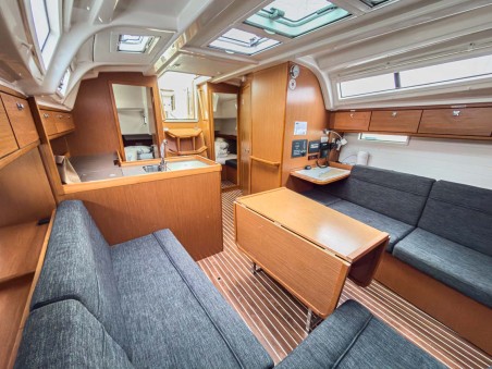 Bavaria Cruiser 37 | Yacht Charter Croatia | Travelboat