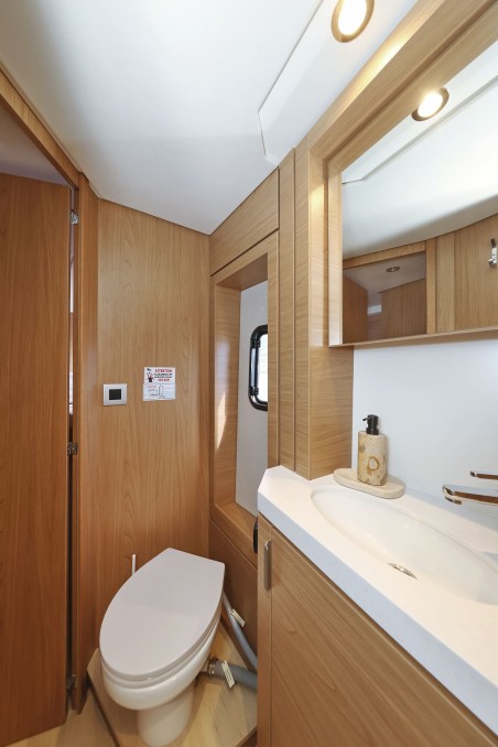 Bali 4.6 | Yacht Charter Croatia | Travelboat