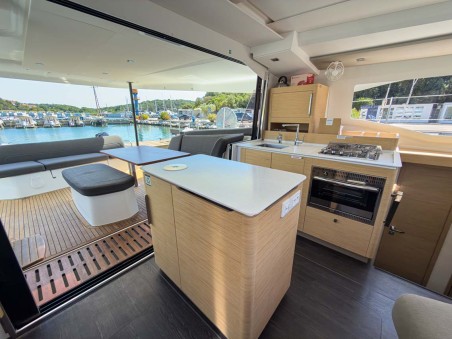 Fountaine Pajot FP 41 Quatuor 3 | Yacht Charter Croatia | Travelboat