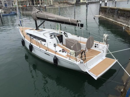 Dehler 38 | Czarter jachtu Francja | Travelboat