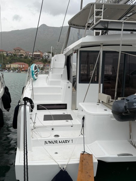 Bali 4.2 - 4 + 2 cab. Junior Mary 1 | Yacht Charter Greece | Travelboat