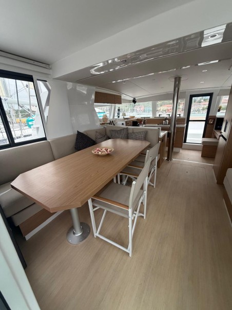 Bali 4.2 - 4 + 2 cab. Junior Mary 1 | Yacht Charter Greece | Travelboat