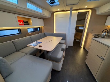 Dufour 41 | Yacht Charter Greece | Travelboat