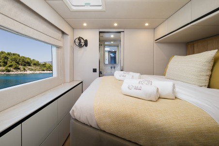 Sunreef 60 | Yacht Charter Croatia | Travelboat