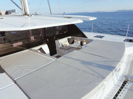 Leopard 50 - 5 + 1 cab | Yacht Charter Croatia | Travelboat