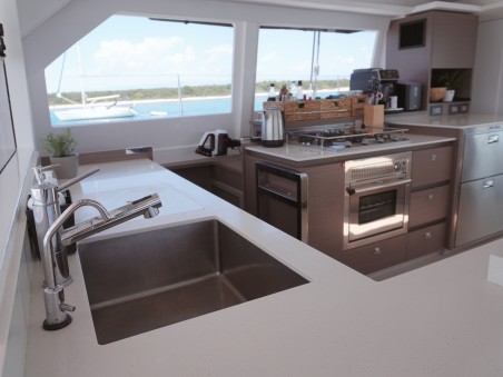 Leopard 50 - 5 + 1 cab | Yacht Charter Croatia | Travelboat