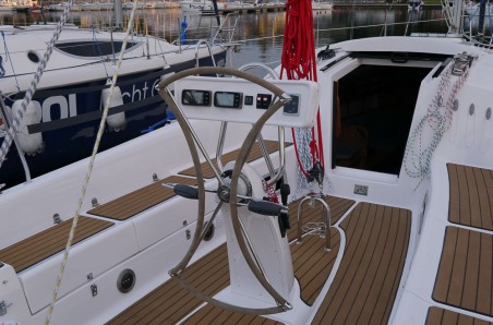 Maxus 33 ZEUS