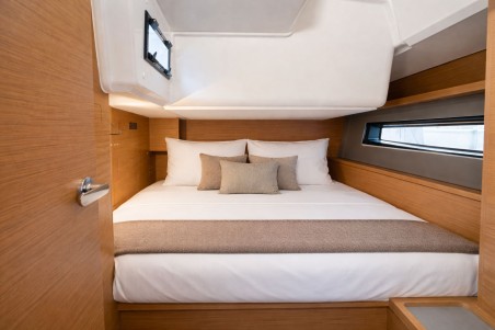 Dufour 41 - 4 cab. | Yacht Charter Italy | Travelboat