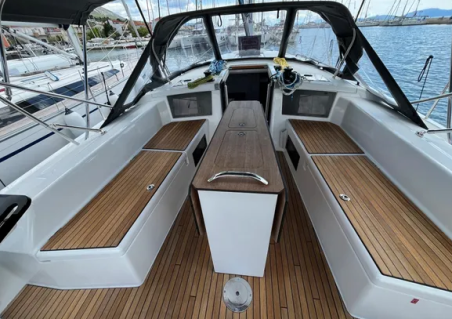 Dufour 41 | Yacht Charter Greece | Travelboat