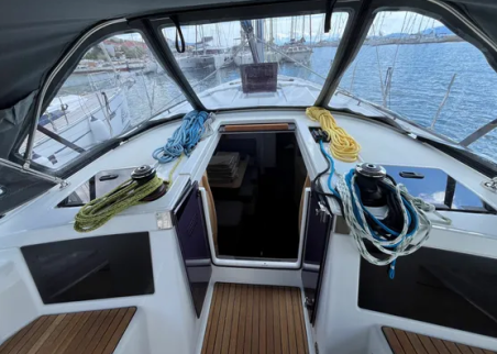 Dufour 41 | Yacht Charter Greece | Travelboat