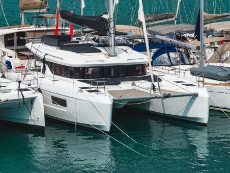 Lagoon Lagoon 43 - 4 + 2 cab. | Yacht Charter Greece | Travelboat