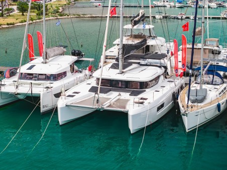 Lagoon Lagoon 43 - 4 + 2 cab. | Yacht Charter Greece | Travelboat
