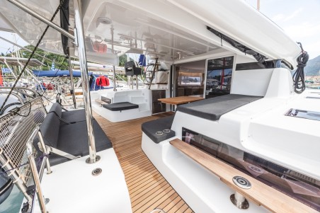 Lagoon Lagoon 43 - 4 + 2 cab. | Yacht Charter Greece | Travelboat