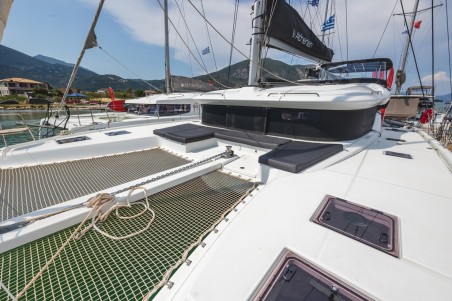 Lagoon Lagoon 43 - 4 + 2 cab. | Yacht Charter Greece | Travelboat