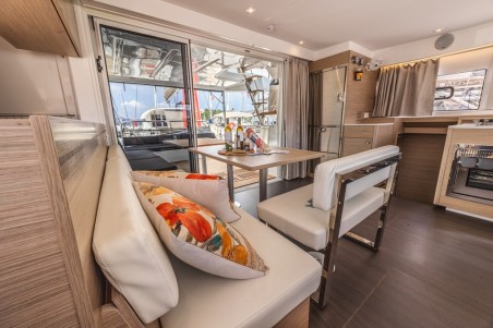 Lagoon Lagoon 43 - 4 + 2 cab. | Yacht Charter Greece | Travelboat