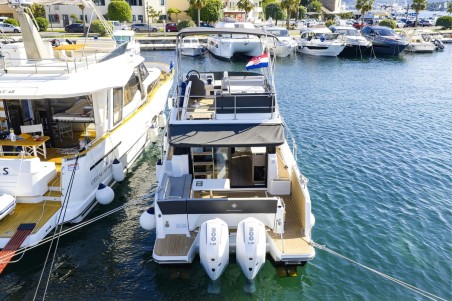 Merry Fisher 1095 Fly Serie2 | Czarter jachtu Chorwacja | Travelboat