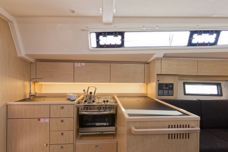 Bavaria Yachtbau Bavaria C38 Skye