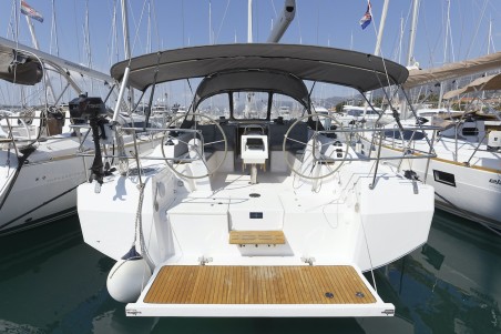 Bavaria Yachtbau Bavaria C42 Srna