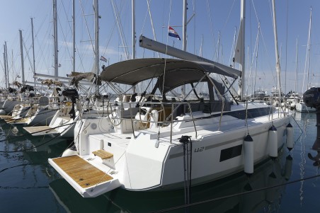 Bavaria Yachtbau Bavaria C42 Srna