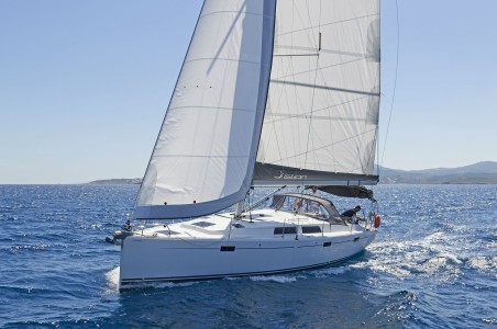 Hanse 415 | Yacht Charter Greece | Travelboat