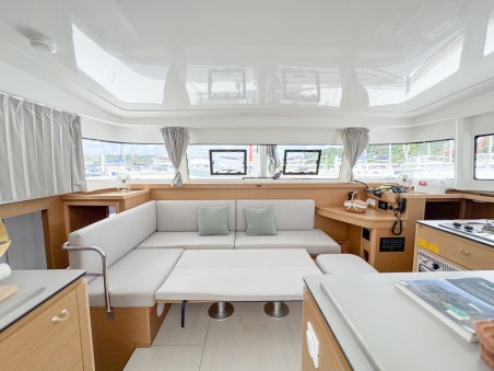 Excess 11 | Yacht Charter Thailand | Travelboat