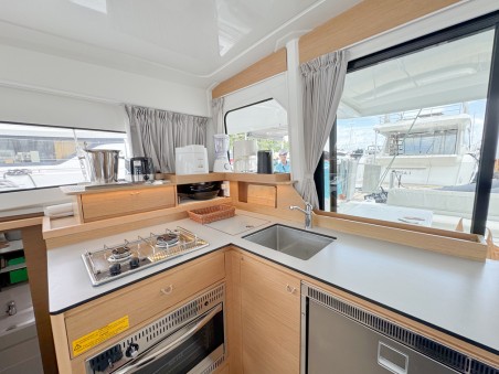Excess 11 | Yacht Charter Thailand | Travelboat