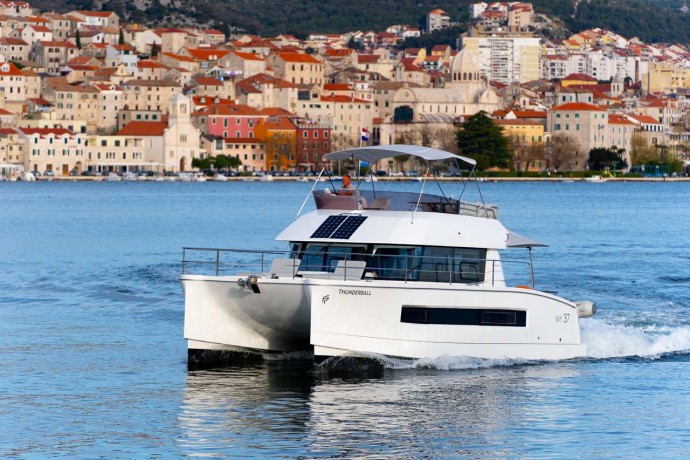 Fountaine Pajot MY 37 | Yacht Charter Croatia | Travelboat
