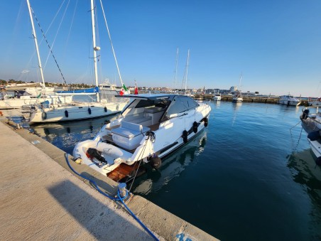 Parana 38 Vador | Yacht Charter Croatia | Travelboat