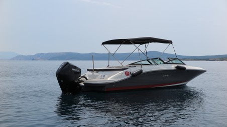 Sea Ray SPX 210 | Yacht Charter Croatia | Travelboat
