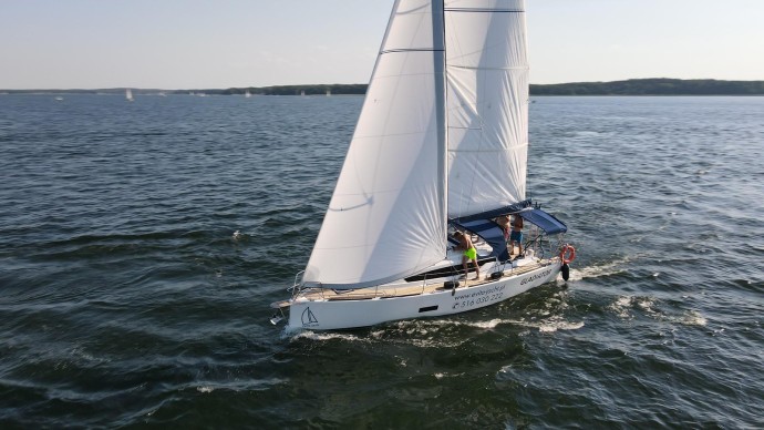 Vector 33.3 Gladiator