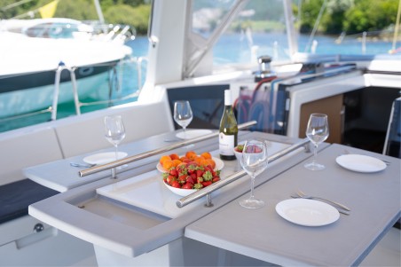 Oceanis 45 - 4 cab. | Yacht Charter Montenegro | Travelboat