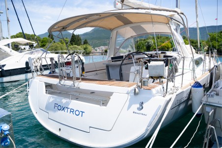 Oceanis 45 - 4 cab. | Yacht Charter Montenegro | Travelboat
